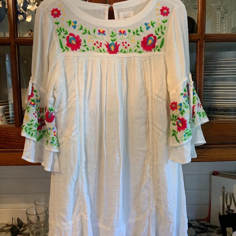 Ravi‎ Cali white embroidered boho dress. Worn once. Retail 150